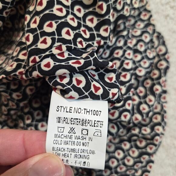 NWT Love, Bonito Geometric Print Wrap Dress Midi Size 2 - Picture 10 of 10